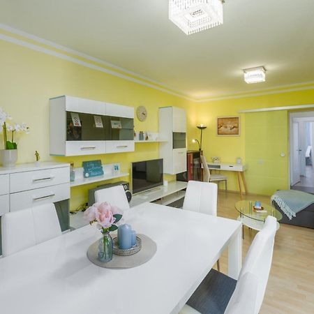 רוביני Seaview Apartment מראה חיצוני תמונה